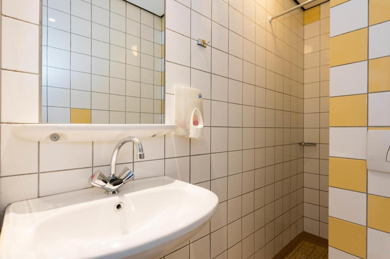 Euphemia Budget Old City Canal Zone Amsterdam Bagian luar foto